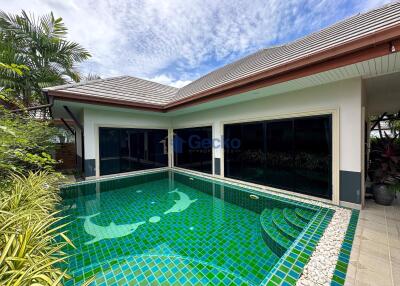 2 Bedrooms House in Dusit Pattaya Park Huay Yai H011684