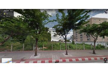 Prime 3 Rai Land for Sale at Suksawat-Rama 2 junction on the main Rama II  Road Bangkok: Excellent investment opportunity