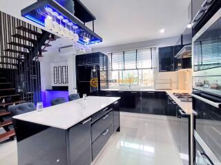 6 Bedroom luxury House in East Pattaya