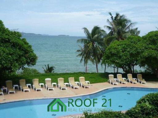 Royal Cliff Garden Condominium: Spacious 189 Sq.m. Retreat with Sea Views on Pratumnak Hill