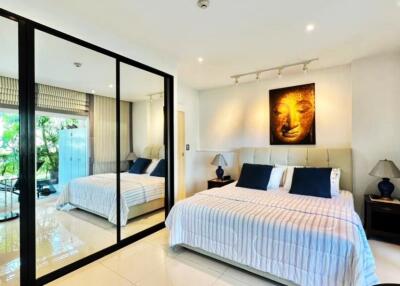 Beautiful large 2 bedrooms in Pratamnak for sale