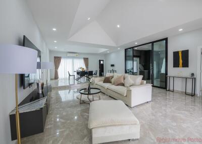 4 Bed House For Sale In East Pattaya - European Thai House