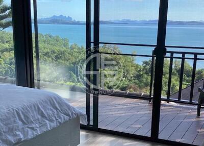 4 Bedrooms Seaview Pool Villa with Modern Design in Yamu Cape area