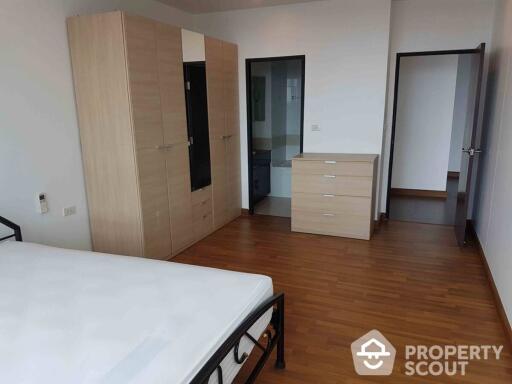 3-BR Condo at The Star Estate @ Rama Iii Condominium close to Phra Ram 3 (ID 513927)