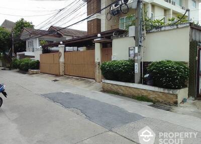 5-BR House near BTS Phra Khanong