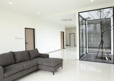 6 Bedroom House for Sale in Suthep, Mueang Chiang Mai. - CHAY1678