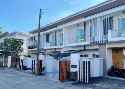 Townhouse for Rent at Karnkanok 19