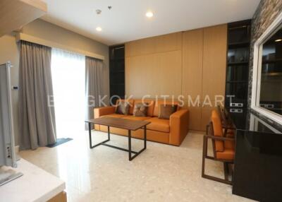 Condo at The Crest Sukhumvit 34 for sale