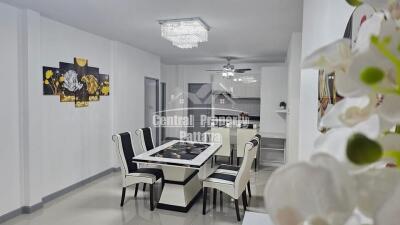 Recently completed, 3 bedroom, 2 bathroom pool home in East Pattaya.