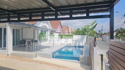 Recently completed, 3 bedroom, 2 bathroom pool home in East Pattaya.