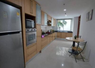 Modern kitchen with dining area