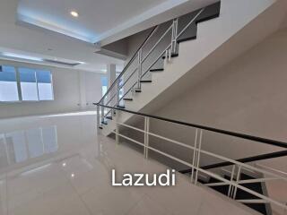 Luxury Home Office for rent in Ladphrao, Chokchai 4