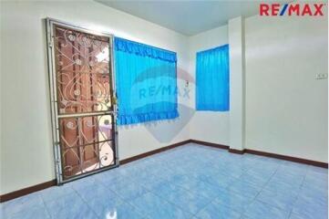 250 Sqm., 5 Beds Townhouse listed for ฿ 4,990,000.