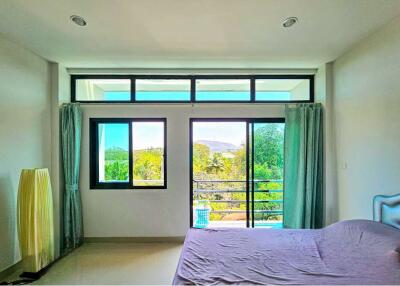 Townhouse 3 Storey 3 Bed 3 Bath in Hua Hin Soi 56 For Sale