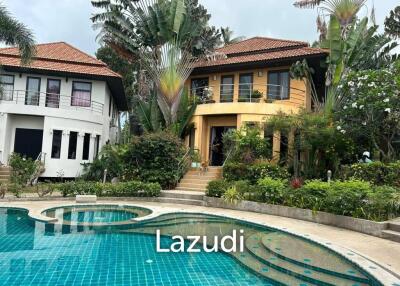 House For Sale Located in Bangrak Koh Samui