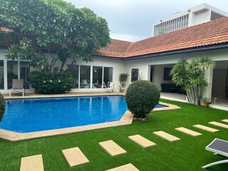 BEST PRICE 4 Bed Pool Villa in View Talay Villas For Sale