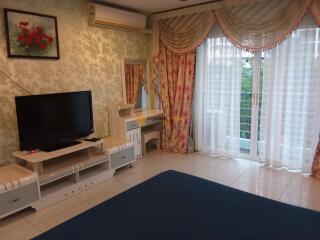 2 Bedroom Condo in Wongamat Privacy Wongamat