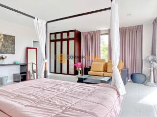 4 Bedroom Condo in Sunrise Beach Resort And Residence Na Jomtien