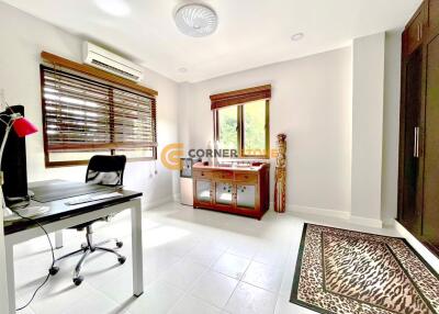 4 Bedroom Condo in Sunrise Beach Resort And Residence Na Jomtien