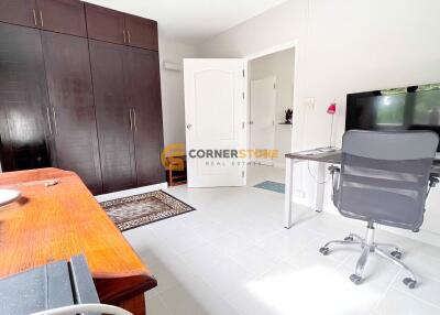 4 Bedroom Condo in Sunrise Beach Resort And Residence Na Jomtien