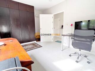 4 Bedroom Condo in Sunrise Beach Resort And Residence Na Jomtien