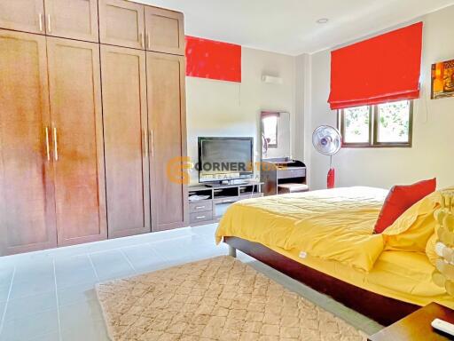 4 Bedroom Condo in Sunrise Beach Resort And Residence Na Jomtien