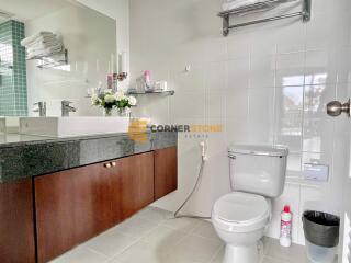 4 Bedroom Condo in Sunrise Beach Resort And Residence Na Jomtien