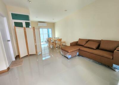 Golden Town Charoen Mueang - Super Highway - 2 Bed Townhouse for Rent. - GOLD16807