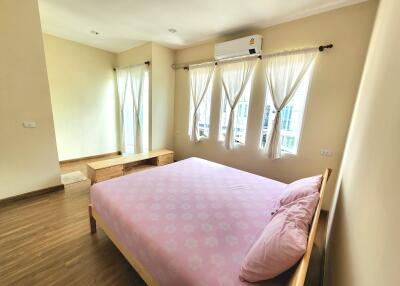 Golden Town Charoen Mueang - Super Highway - 2 Bed Townhouse for Rent. - GOLD16807