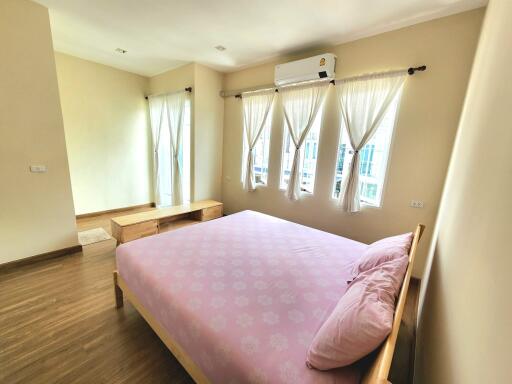 Golden Town Charoen Mueang - Super Highway - 2 Bed Townhouse for Rent. - GOLD16807