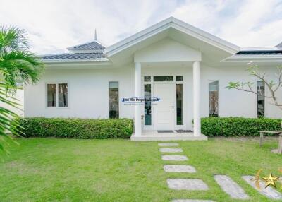 Falcon Hill pool villa in soi 102 Hua Hin for sale