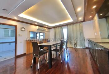 Newly Renovated Big 2 Bedrooms Condo - Sukhumvit 26