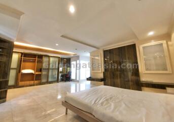 Newly Renovated Big 2 Bedrooms Condo - Sukhumvit 26