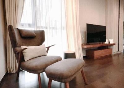 2 bedroom condo for sale with tenant at The XXXIX by Sansiri