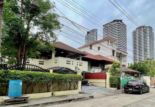 Residential building with surrounding area