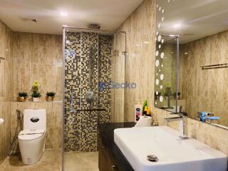 2 Bedrooms Condo in Grand Avenue Central Pattaya C009803