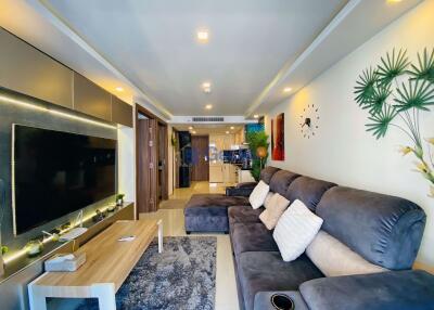 2 Bedrooms Condo in Grand Avenue Central Pattaya C009803