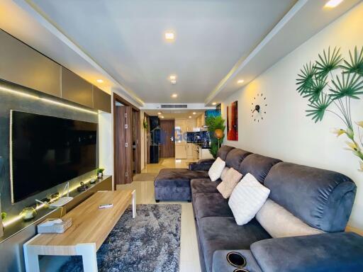 2 Bedrooms Condo in Grand Avenue Central Pattaya C009803