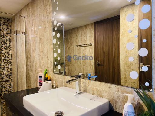 2 Bedrooms Condo in Grand Avenue Central Pattaya C009803