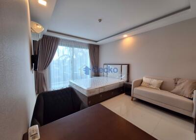 Studio Condo in Club Royal Wongamat C011689