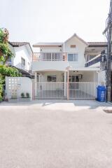 Townhouse for Rent  in Jed-Yod, Chiang Mai