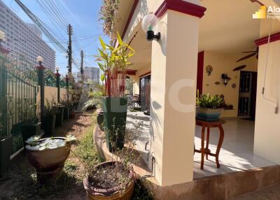 2 Bed 3 Bath in Jomtien HS2003