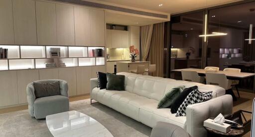 Modern living room with neutral tones and elegant furnishing