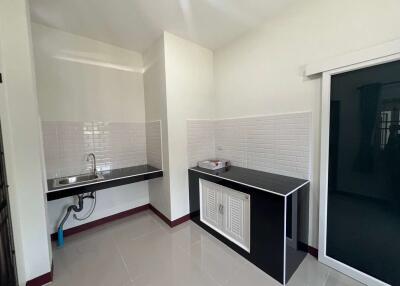 Affordable 1-Bedroom Bunaglow at Tha Sala