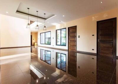 House for Rent, Sale in Hang Dong