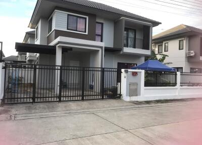 3 Bedroom House for Rent in San Kamphaeng