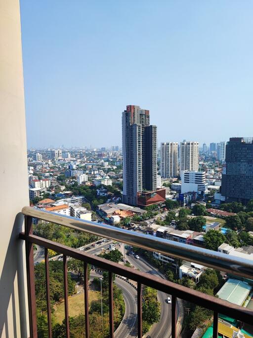 Supalai Park Ekkamai - Thonglor - Studio Condo for Rented *SUPA11328