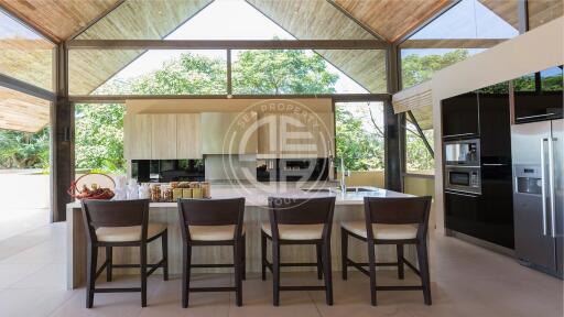 The 5 Bedrooms Private Residence with Oceanview in Samui Island