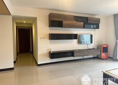 2-BR Condo at All Season Mansion Condominium near BTS Phloen Chit