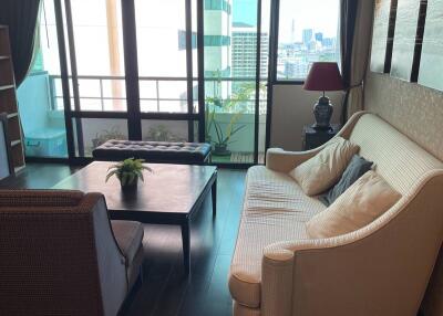 2-BR Condo at Sathorn Gardens near MRT Si Lom